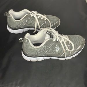 U.S. Polo Assn gray shoes M6.5 W8 A
